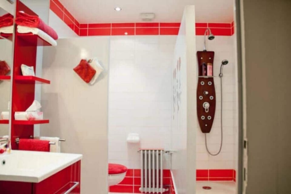 Family Room, City View | Bathroom | Bathrobes, towels