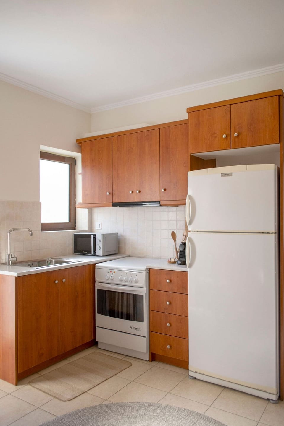 House | 1 bedroom, desk, soundproofing