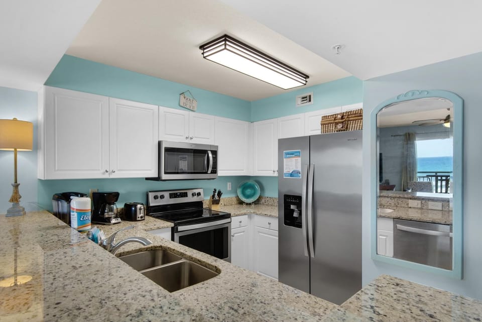 Condo, 1 King Bed with Sofa bed (Pelican Isle 411) | Private kitchen | Oven, toaster