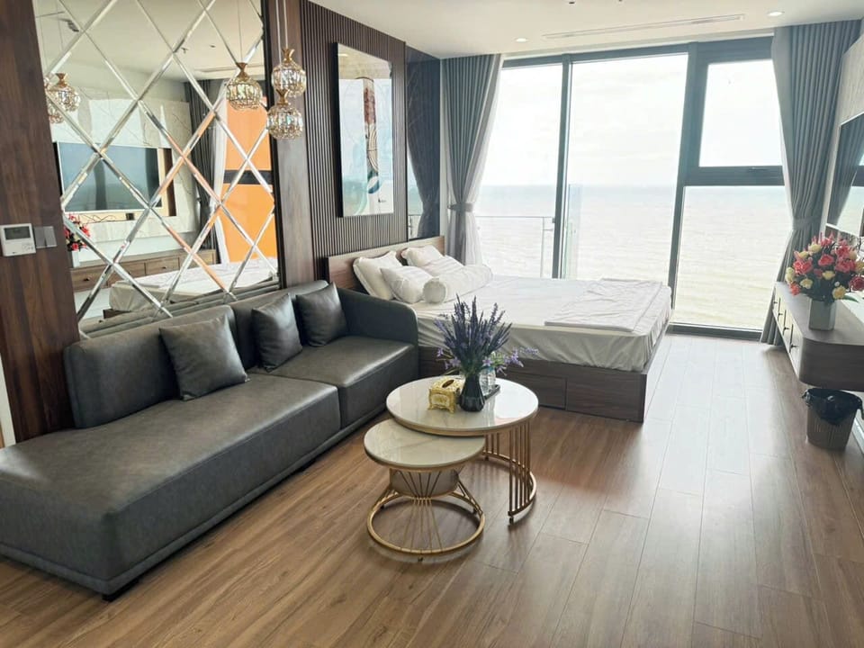 In-room safe, laptop workspace, free WiFi
