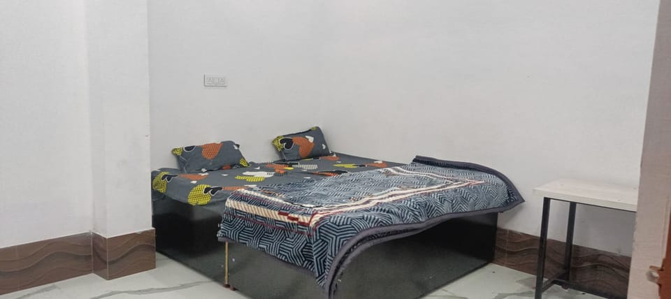 Deluxe Double Room | Premium bedding, free minibar items, desk, laptop workspace