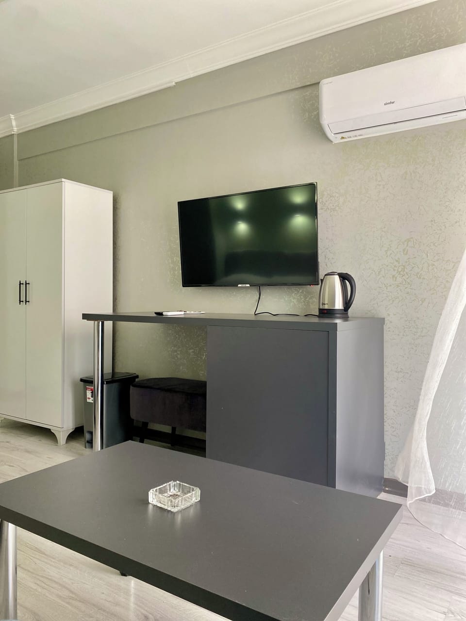 Classic Condo, Balcony | Premium bedding, desk, free WiFi, bed sheets