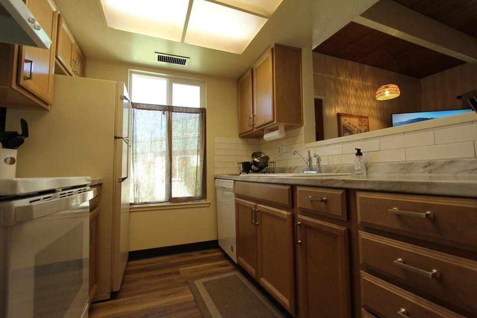 Condo, 2 Bedrooms | Private kitchen | Coffee/tea maker, fridge, oven, toaster