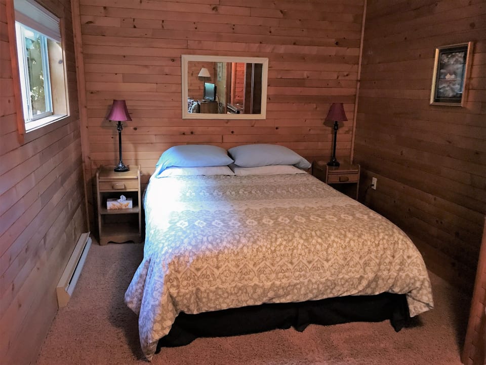 Studio, Kitchenette | Individually decorated, individually furnished, iron/ironing board