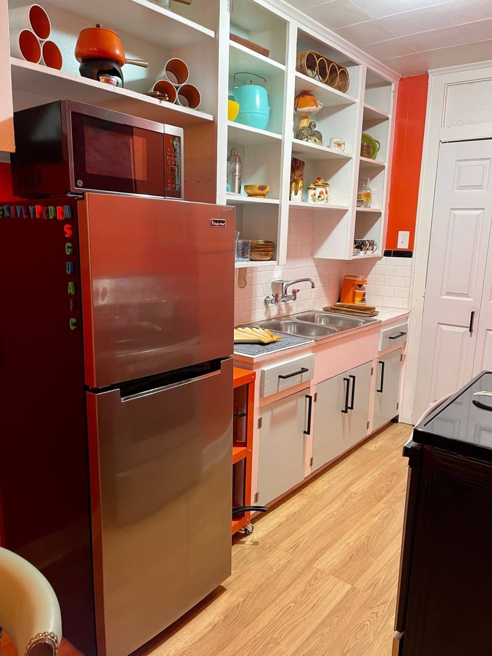 Signature Condo, 1 Bedroom, Kitchen, Beachside | Private kitchen | Coffee/tea maker, fridge, microwave, oven