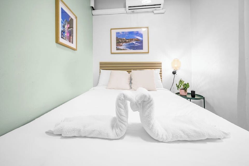 Luxury Double Room, 1 Queen Bed | Free WiFi