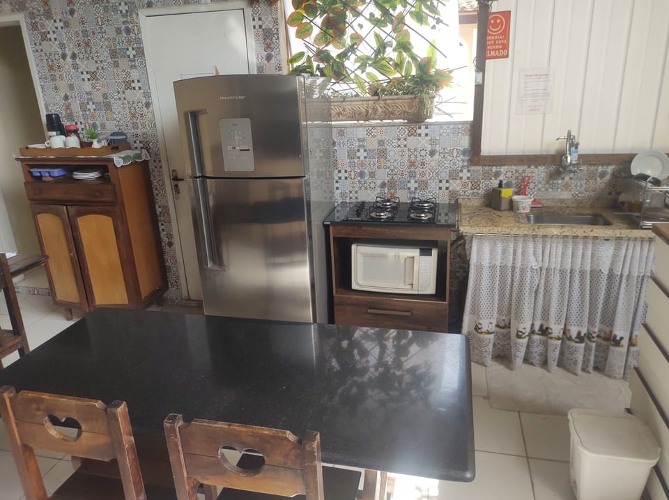 Fridge, microwave