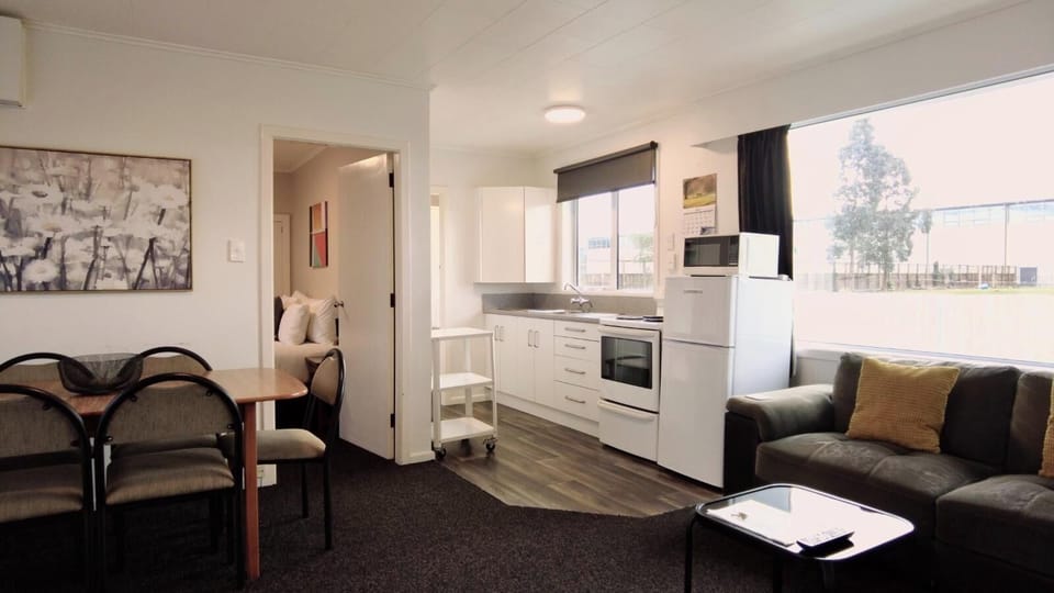 Family Triple Room | Individually decorated, individually furnished, laptop workspace