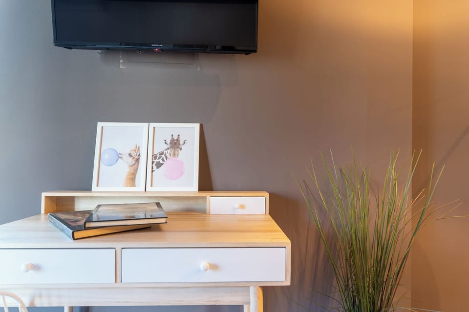 Deluxe Double Room | Desk, laptop workspace, free WiFi