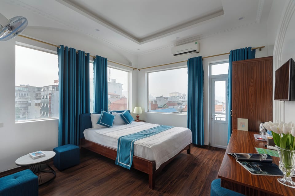 Superior Double Room | Laptop workspace, blackout drapes, soundproofing, iron/ironing board