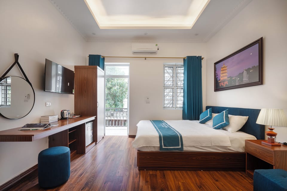 Superior Double Room | Laptop workspace, blackout drapes, soundproofing, iron/ironing board