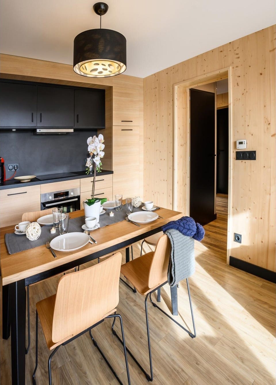 Apartment | Dining