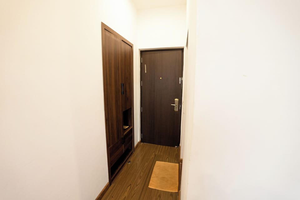 Superior Room, 1 King Bed, City View | Hypo-allergenic bedding, memory foam beds, minibar, free WiFi
