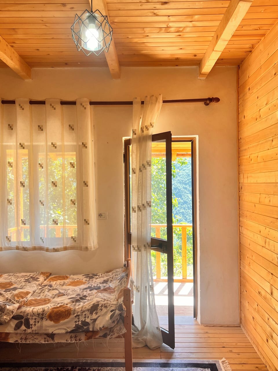 Classic Double Room, Balcony, Lake View | Free WiFi