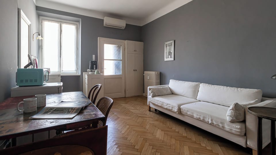 Apartment (1 Bedroom) | Interior