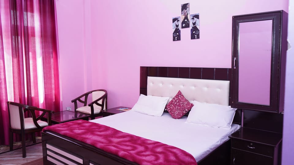 Deluxe Double Room, Balcony, Mountain View | Desk, laptop workspace, free WiFi