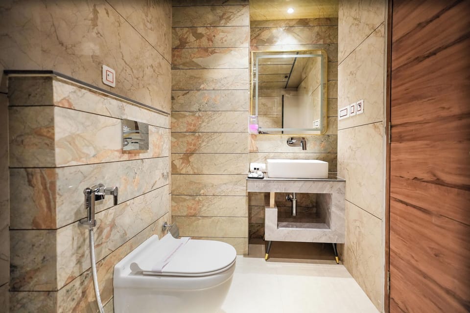 Deluxe Room, Valley View | Bathroom | Slippers