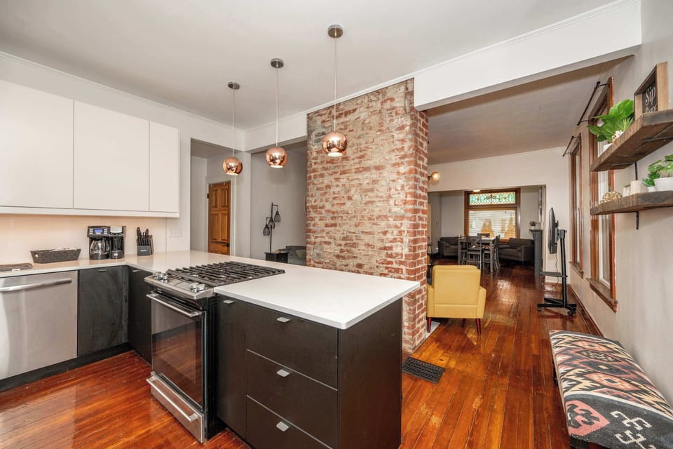 House, Multiple Beds, Patio, Garden View (Historic Retreat Gateway) | Private kitchen | Fridge, microwave, oven, stovetop