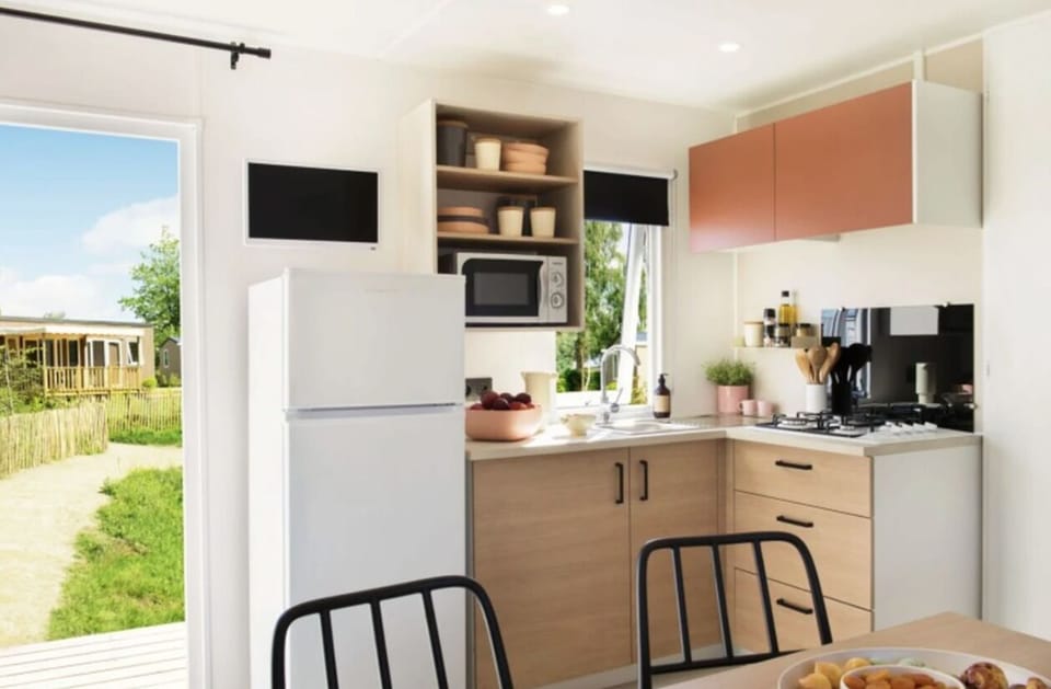 Family Apartment, Garden View | Private kitchen