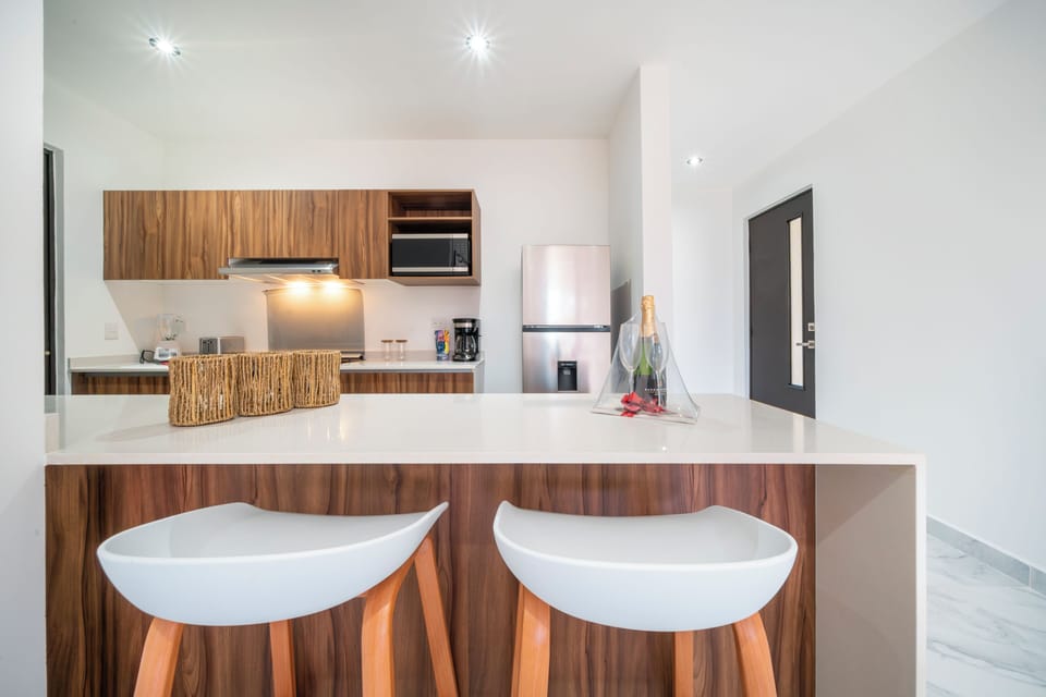 Apartment, 3 Bedrooms, Balcony | Private kitchen