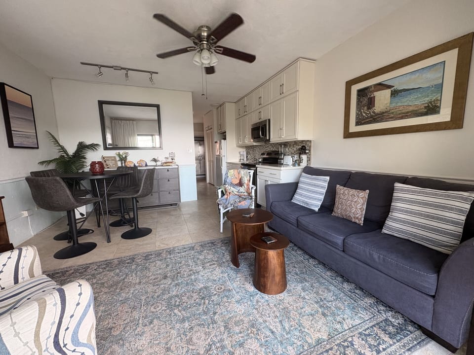 Condo, 1 Bedroom | Living area | Smart TV