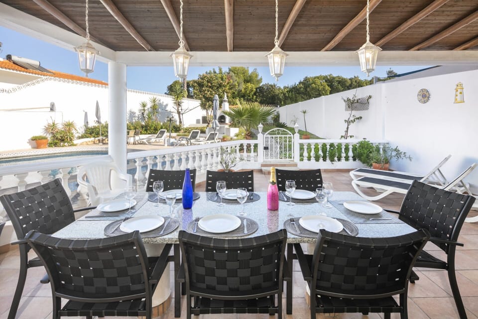 House | Outdoor dining
