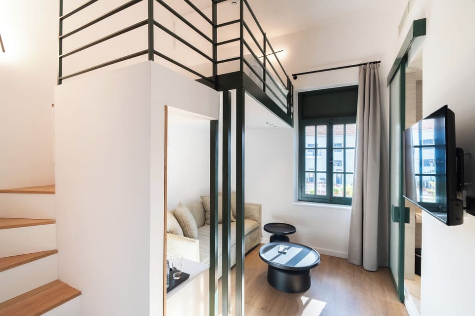 Superior Double Room | Hypo-allergenic bedding available, minibar, in-room safe, soundproofing