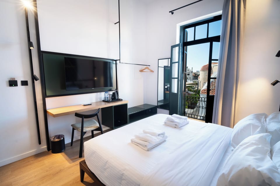 Premium Double Room, Balcony, City View | Hypo-allergenic bedding available, minibar, in-room safe, soundproofing