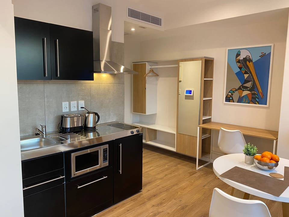 1 bedroom, in-room safe, blackout drapes, free WiFi