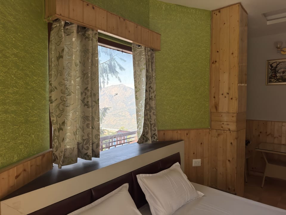 Deluxe Double Room, Balcony, City View | Mountain view