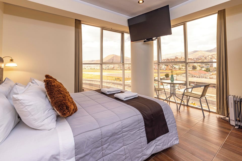 Superior Suite, Multiple Beds, City View | Egyptian cotton sheets, premium bedding, down comforters, minibar
