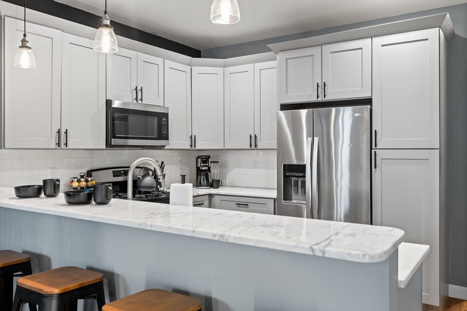 House, Multiple Beds, Patio, City View | Private kitchen | Fridge, microwave, oven, stovetop