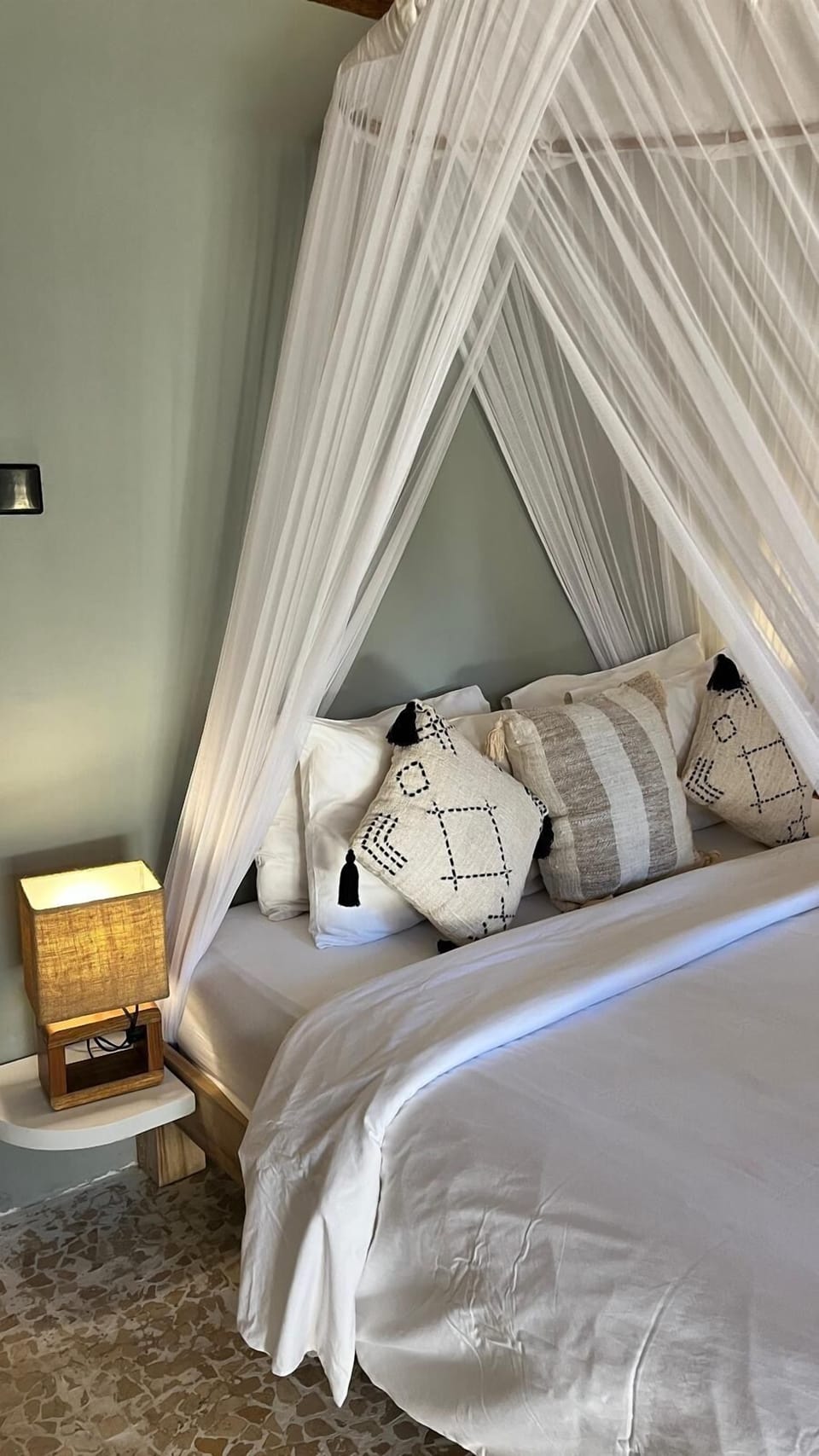 Standard Single Room, Multiple Beds, Balcony, Pool View | WiFi (free)