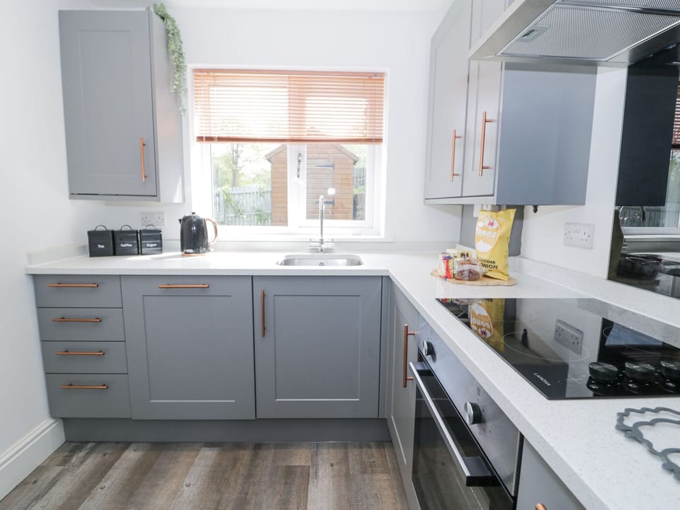 Cottage | Private kitchen | Cookware/dishes/utensils
