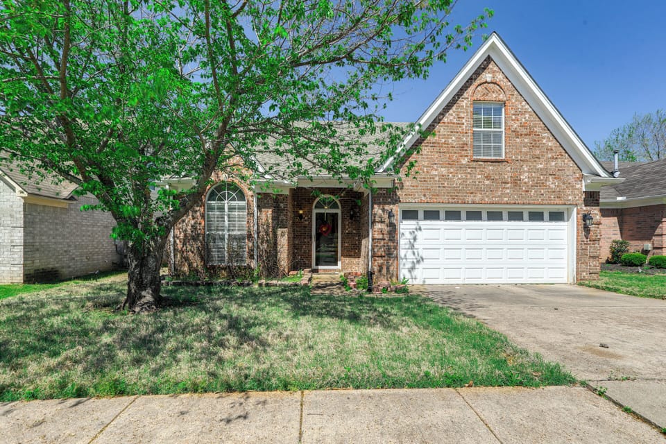 House (2 Bedrooms) | Front of property