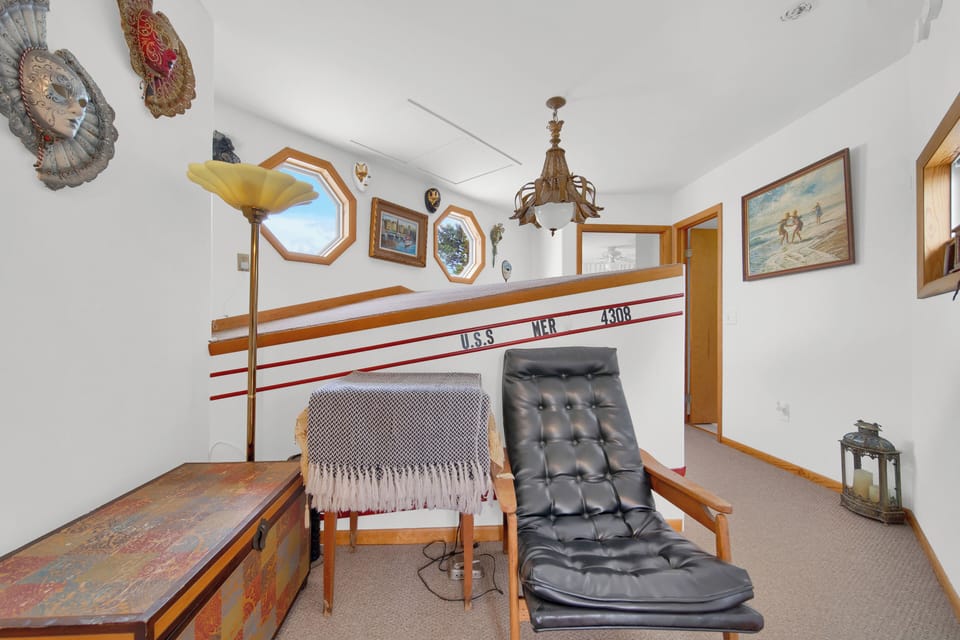 House (5 Bedrooms) | Interior