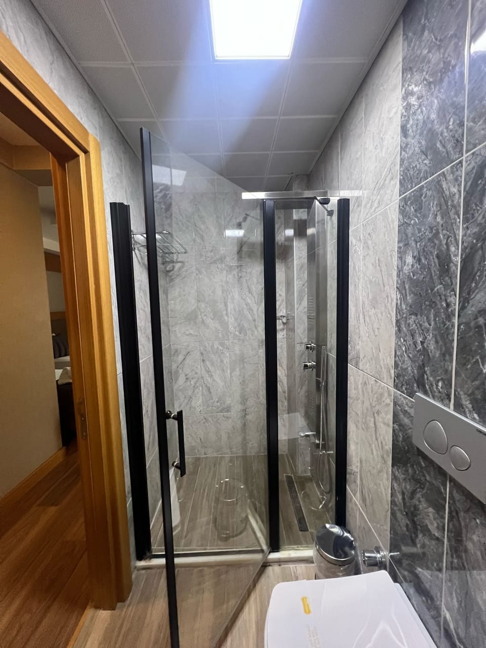 Standard Double Room | Bathroom | Shower, hair dryer, towels, soap