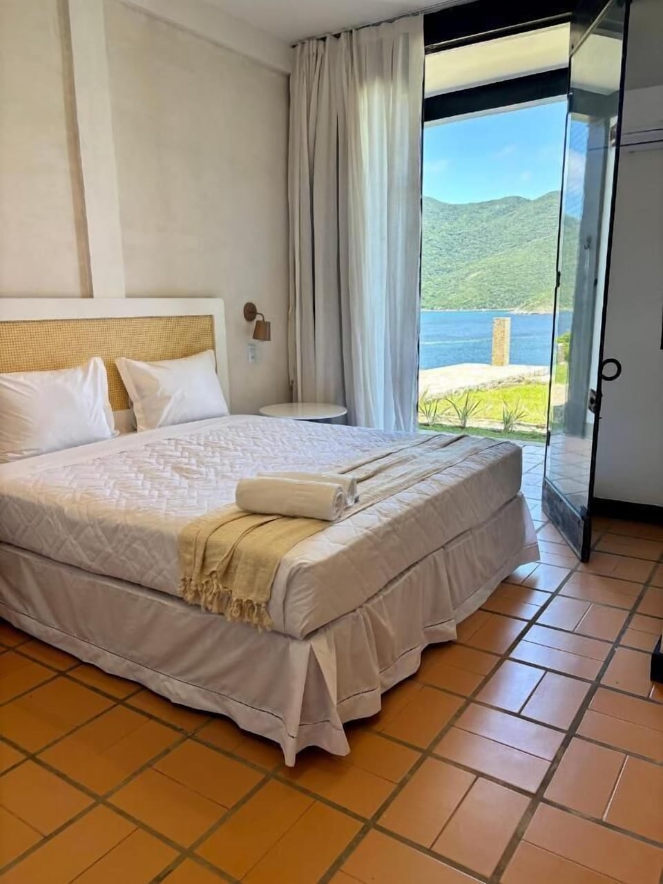 Deluxe Double Room | In-room safe, WiFi (free)