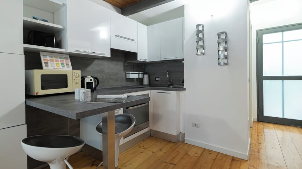 Apartment (1 Bedroom) | Interior
