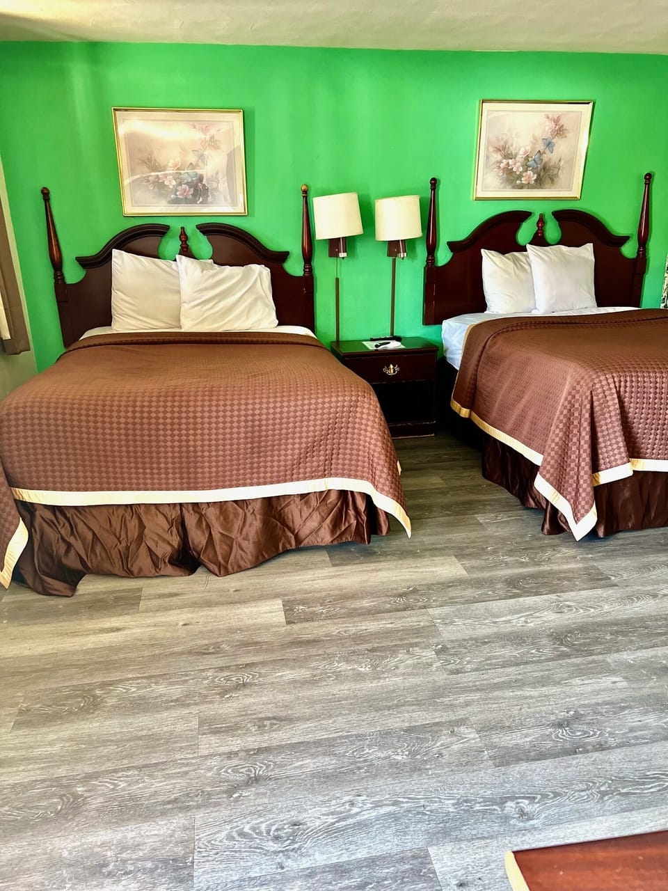 Room, 2 Bedrooms | Desk, rollaway beds, free WiFi, bed sheets