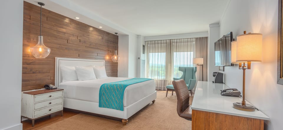 Deluxe Room, 1 King Bed | In-room safe, iron/ironing board, free WiFi