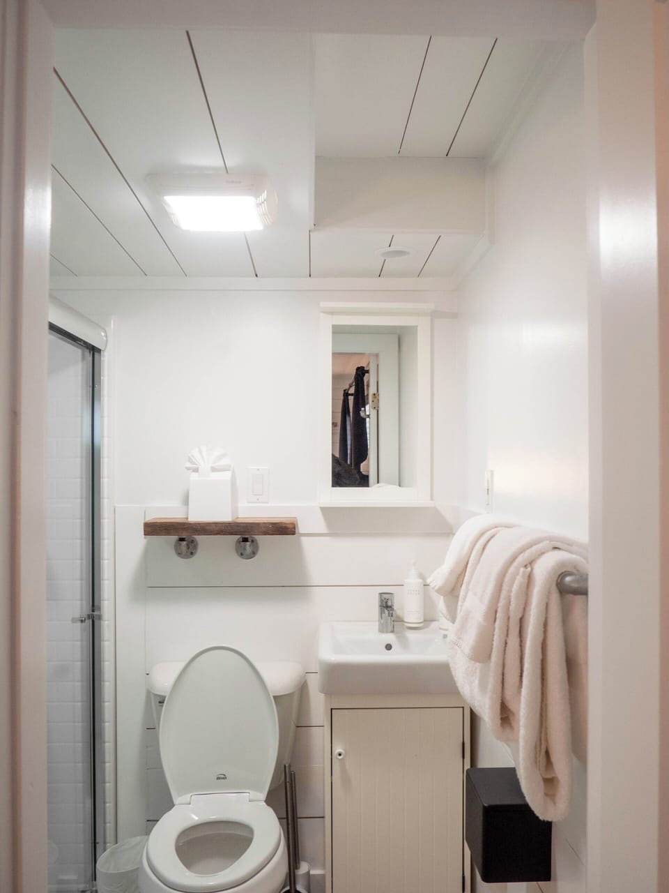 Shower, eco-friendly toiletries, hair dryer, towels