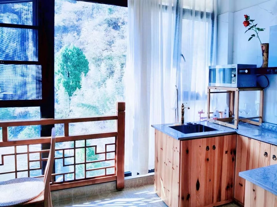 Luxury Duplex, Patio, Mountain View | Desk, laptop workspace, free WiFi