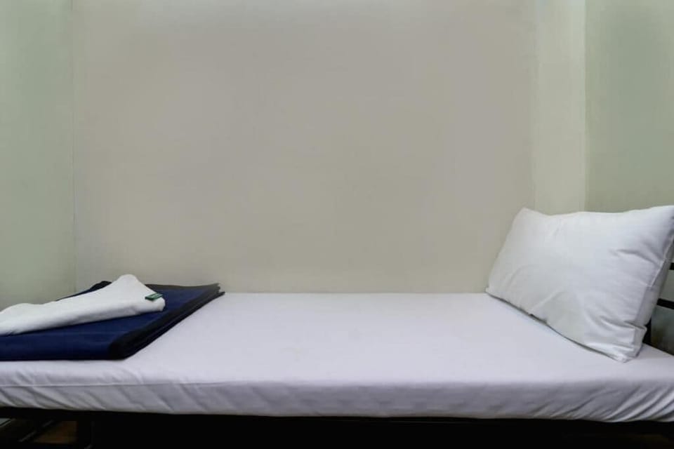 Single Room | Free WiFi
