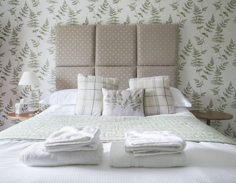 Superior double room 5, bath, valley view | Soundproofing, cribs/infant beds, rollaway beds, bed sheets