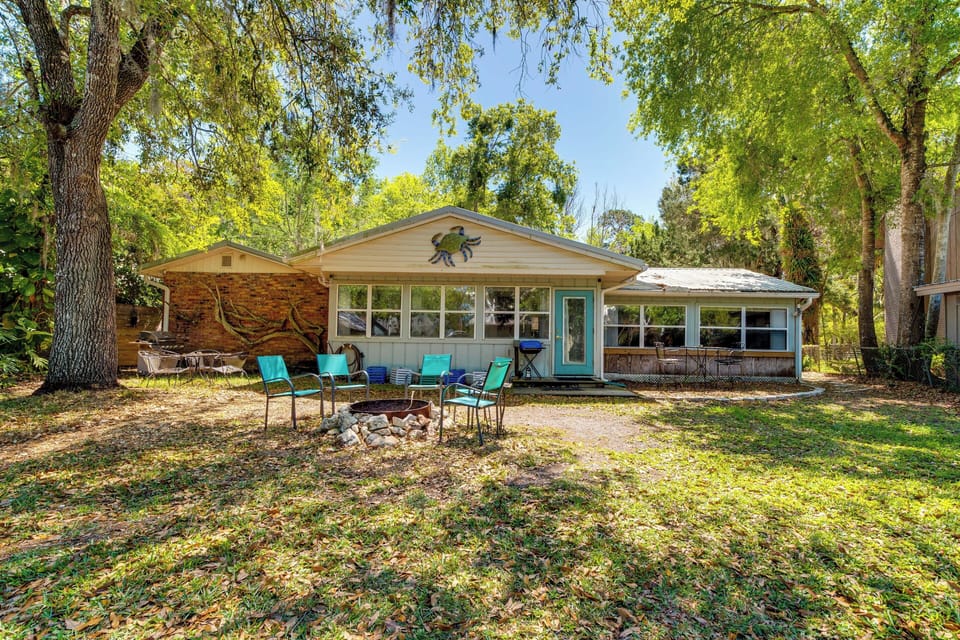 House (4 Bedrooms) | Front of property