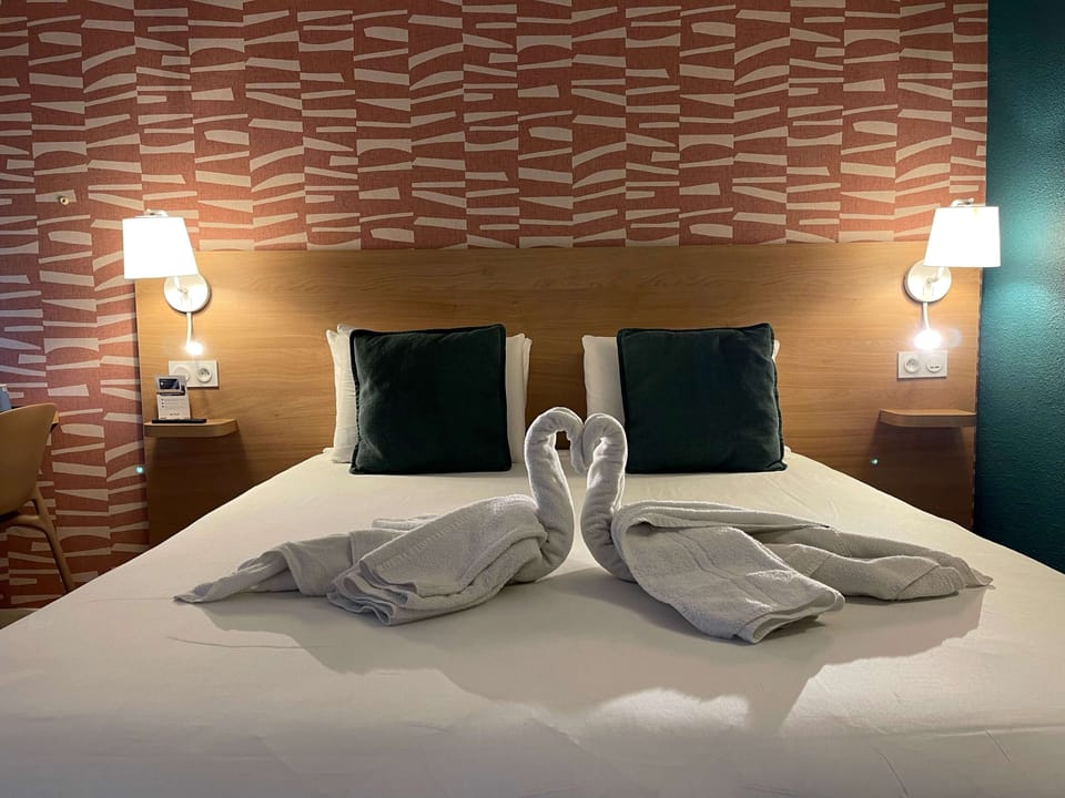 Individually furnished, desk, laptop workspace, blackout drapes