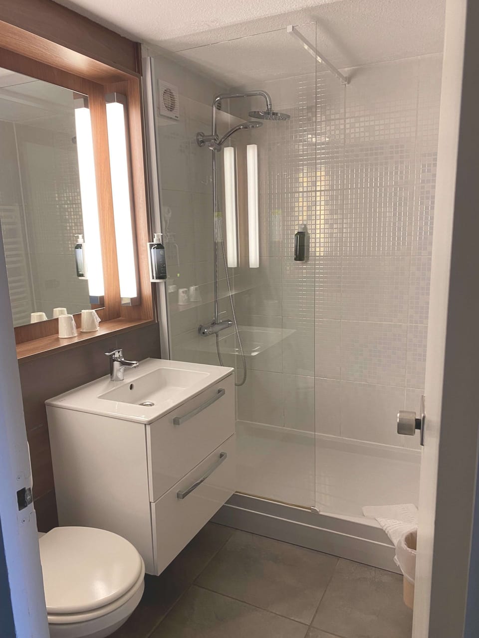Free toiletries, hair dryer, towels