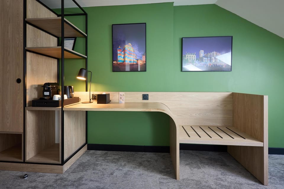 Superior Room, 1 King Bed with Sofa bed | Room amenity