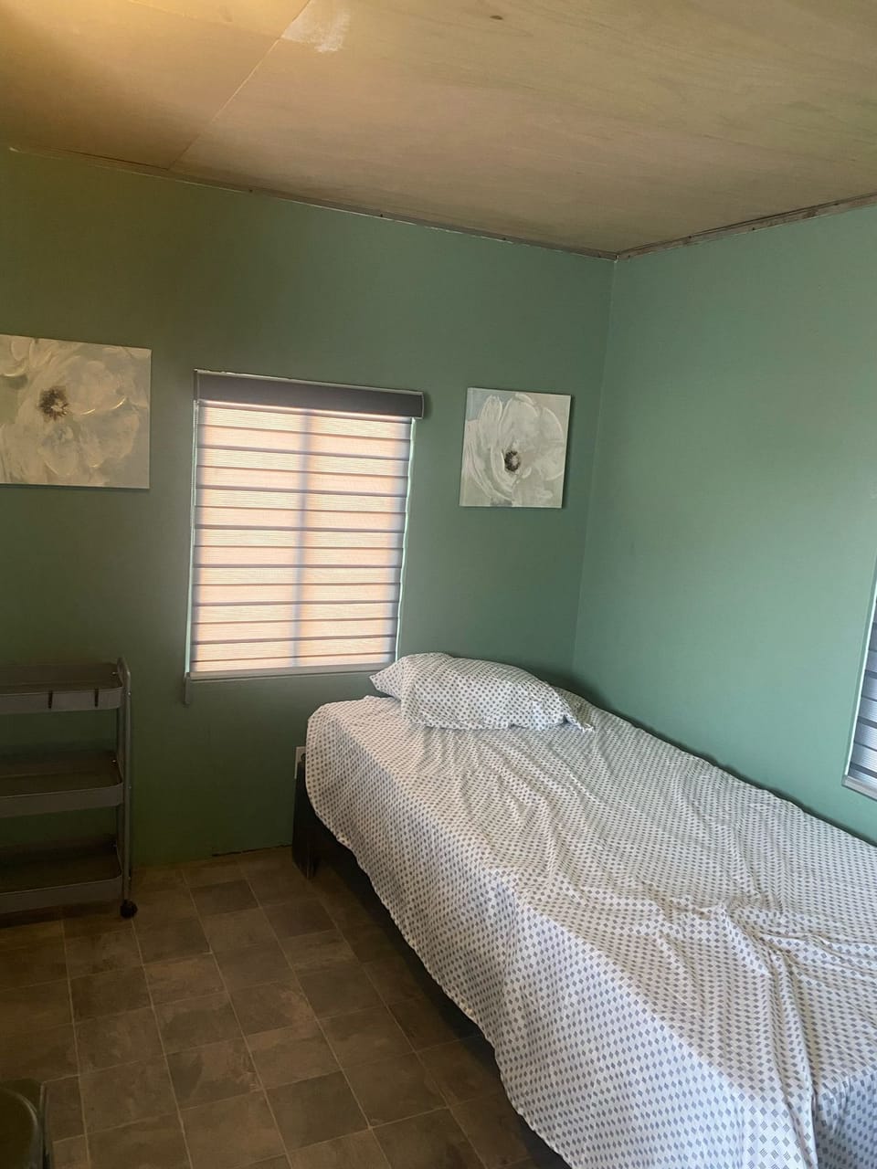 Economy Studio, Balcony | Iron/ironing board, free WiFi